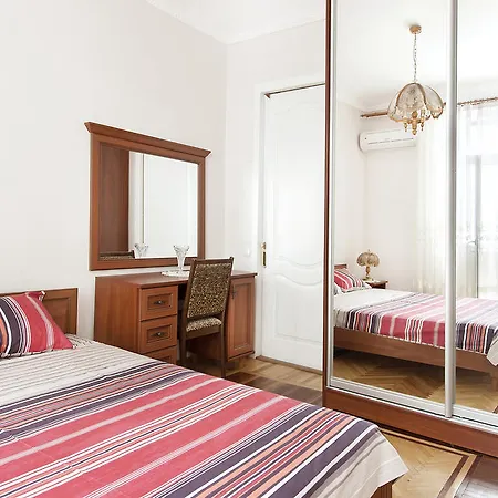 Apartments On Besarabka Kyiv Room photo