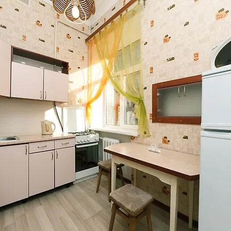 Apartments On Besarabka Kyiv Exterior photo