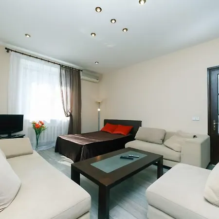 Apartments On Besarabka Kyiv Exterior photo