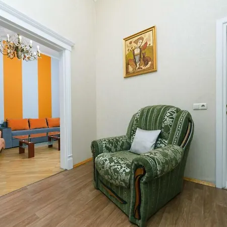 Apartments On Besarabka Kyiv Exterior photo
