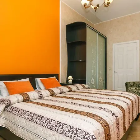 Apartments On Besarabka Kyiv Exterior photo