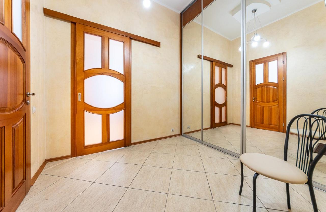 Apartment On Besarabka