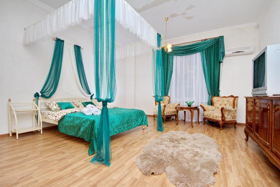 на бесарабке