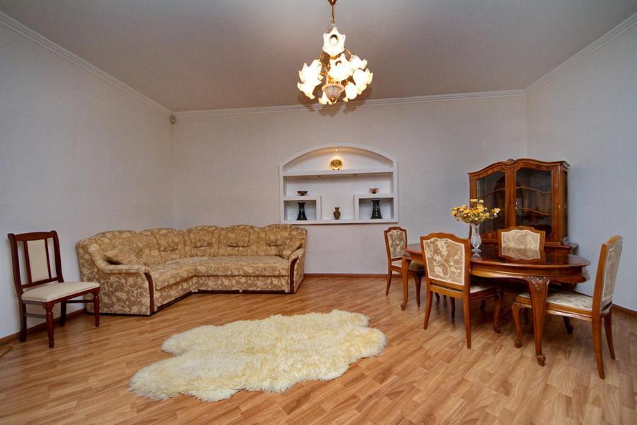 на бесарабке