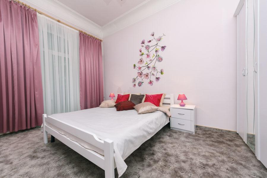 Apartment On Besarabka